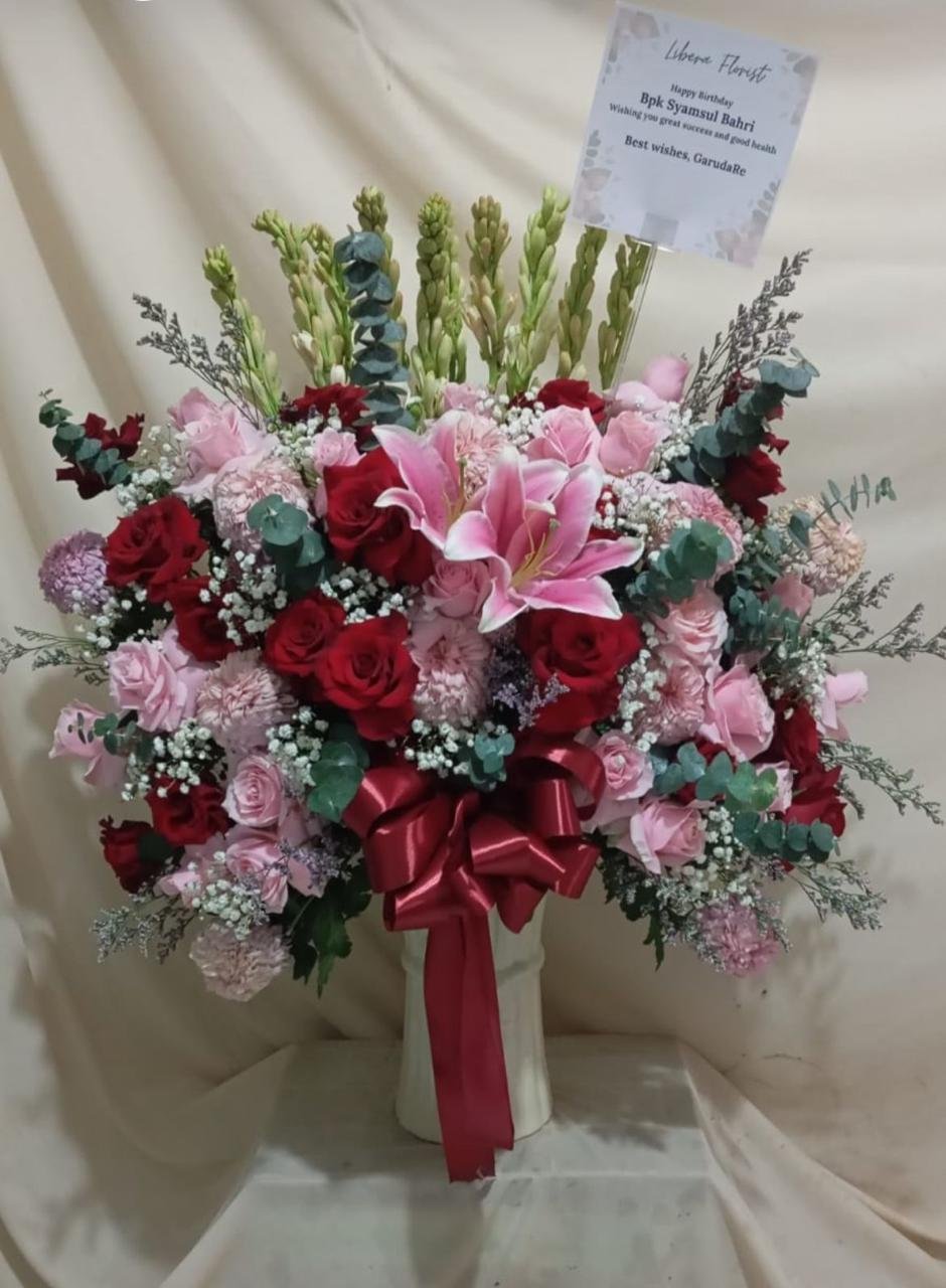 Bunga Vas Elegan