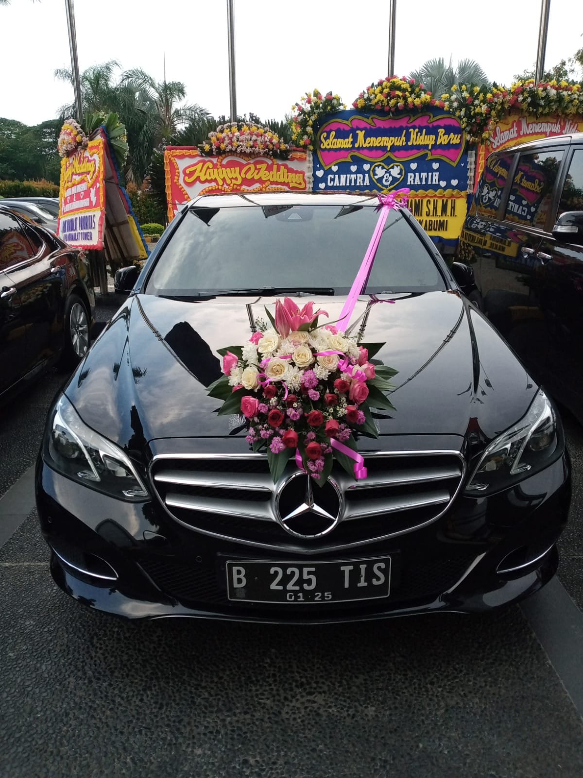 Dekorasi Mobil Bunga Segar